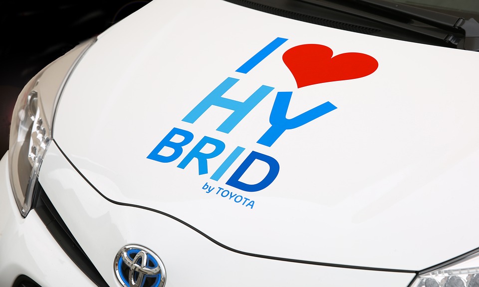 hybrid toyota car